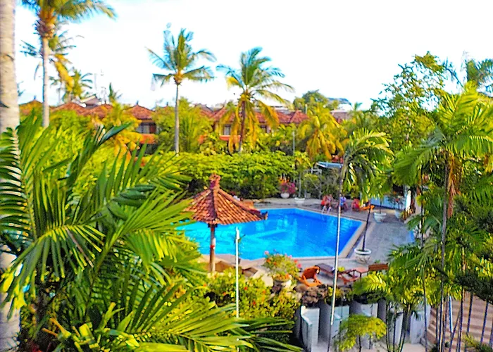 Luxe hotel: Palm Beach Hotel Bali